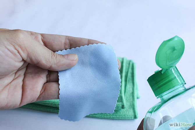 دستمال گوشی موبایل