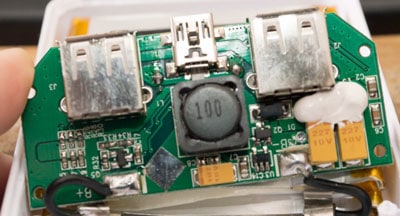 Genuine-Power-Bank-02