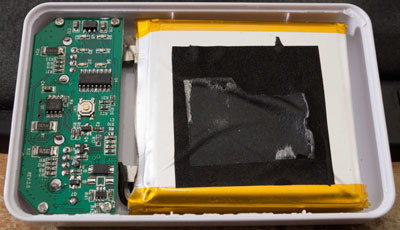 Genuine-Power-Bank-04