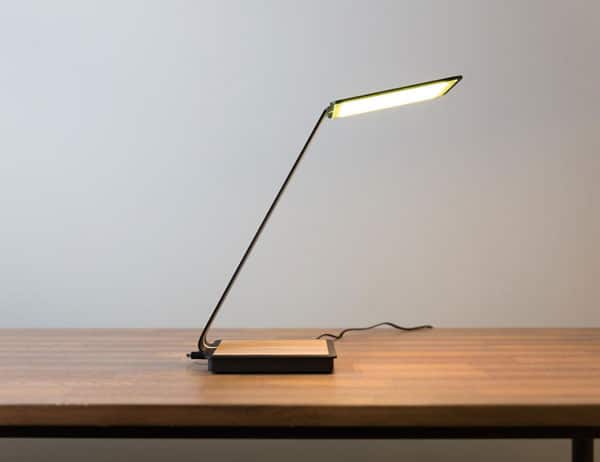چراغ مطالعه OLED