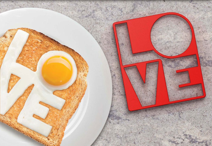 تخم مرغ نیمرو LOVE